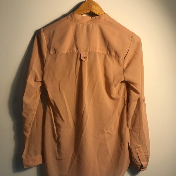 🌸FRANCESCAS SOFT PINK BLOUSE 🌸 - Picture 2 of 3